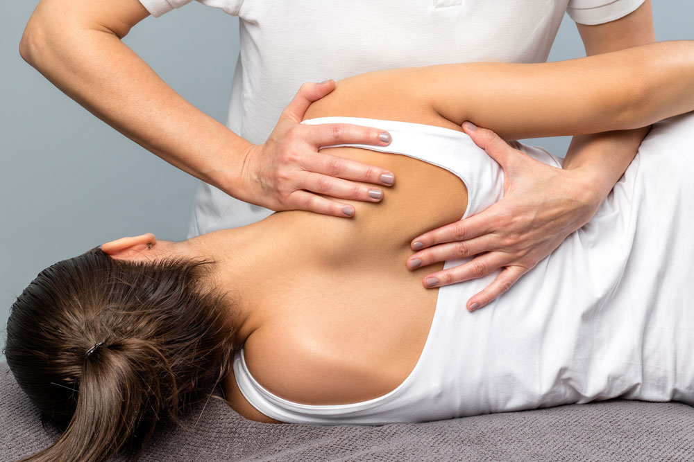 pain relief by receiving chiropractic treatment